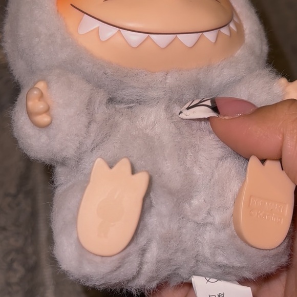 LABUBU - Picture 2 of 4